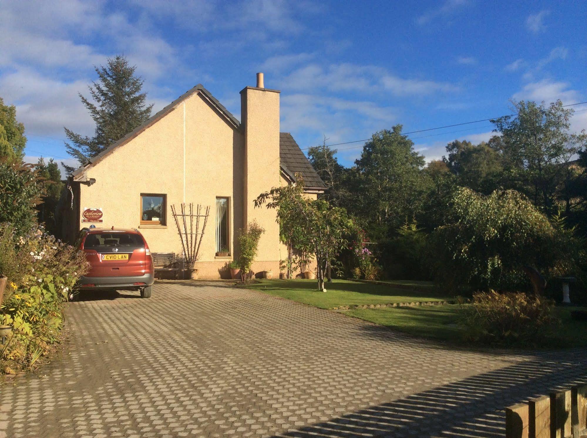 Castleview Bed & Breakfast Dufftown Dış mekan fotoğraf